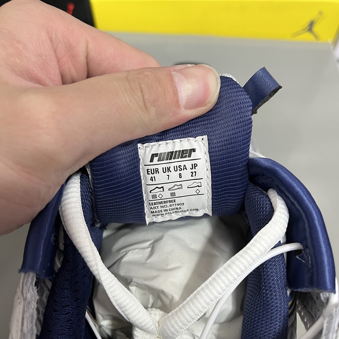 Balenciaga BLCG Runner 7.0 - Image 10