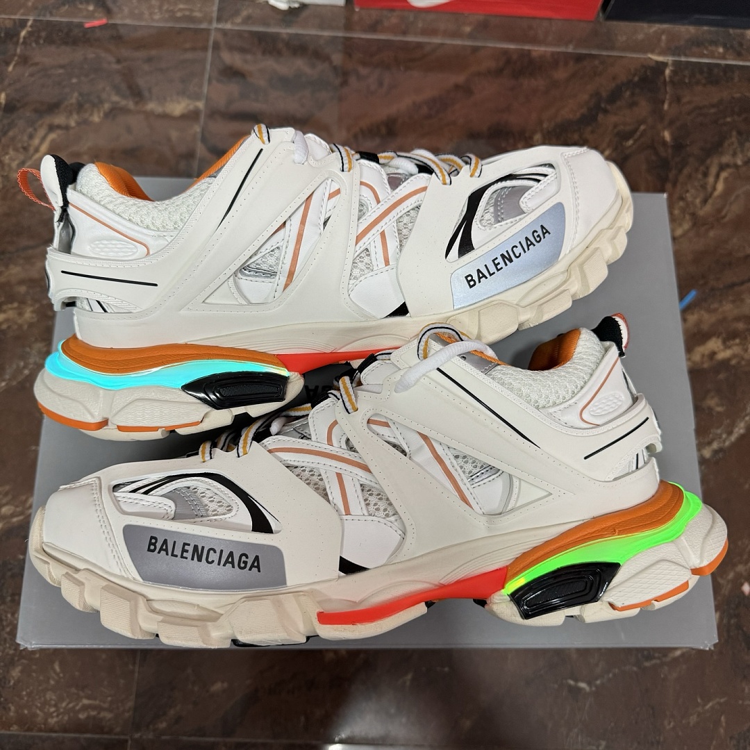 Balenciaga BLCG Track - Image 75
