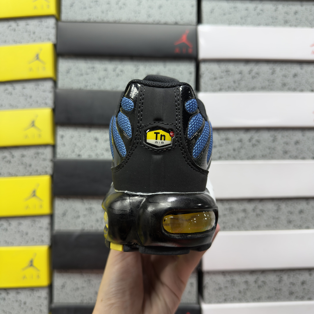 Nike Air Max Plus OG Hyper (Blue) - Image 2