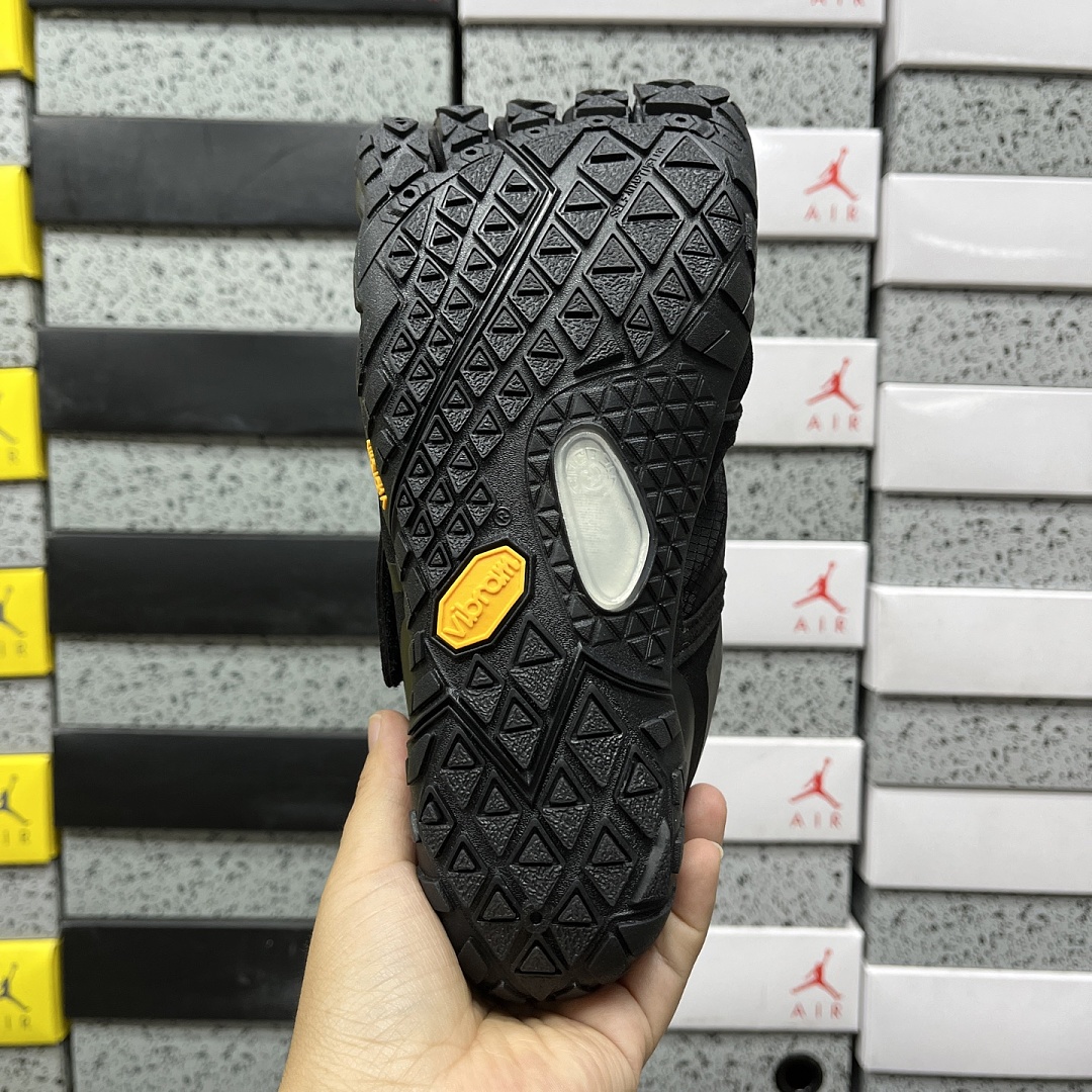 Suicoke Finger Chukka Boot - Image 10