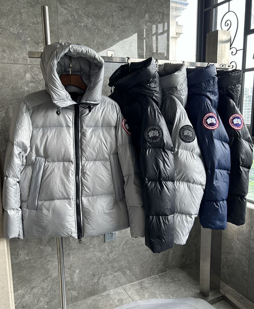 Canada Goose Crofton Puffer Jacket - Image 3