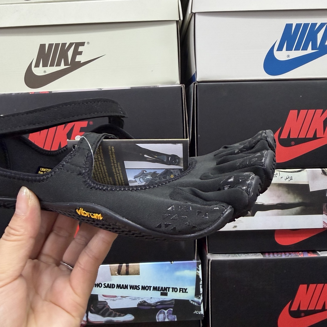Suicoke Finger Chukka Boot - Image 7