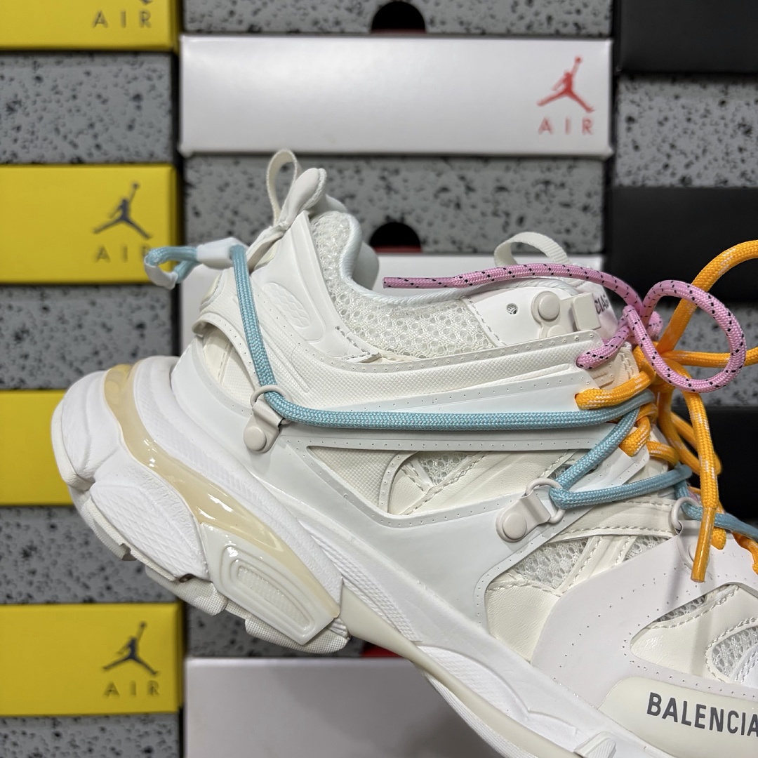 Balenciaga BLCG Track 3.0 - Image 3