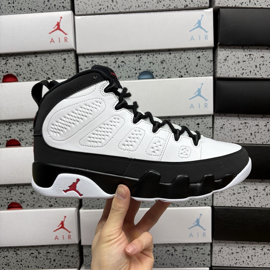 Nike OG Space Jam 9 - Image 4