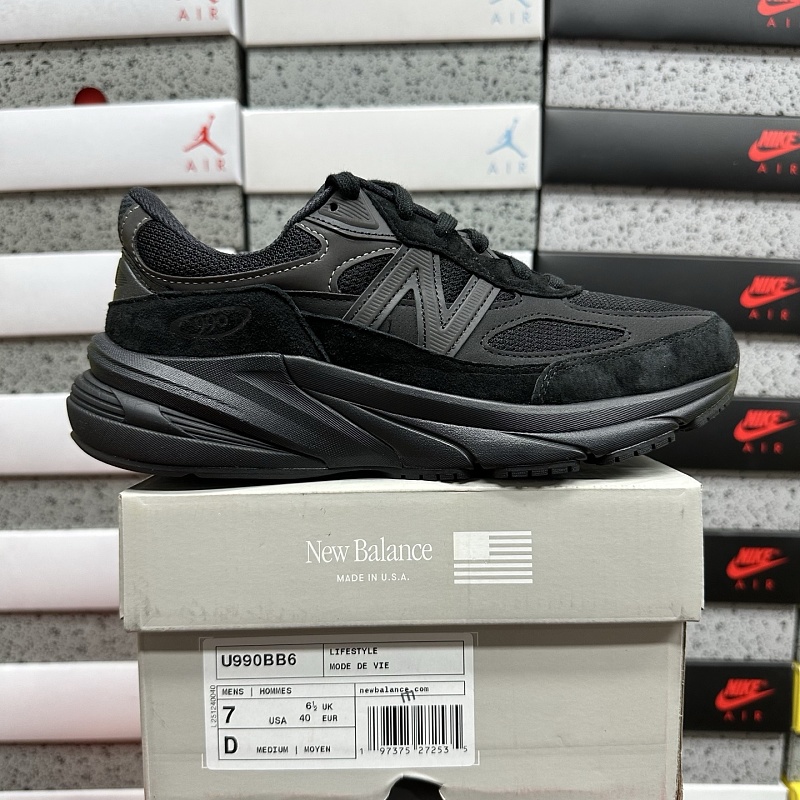 New Balance 990V6 (Triple Black)