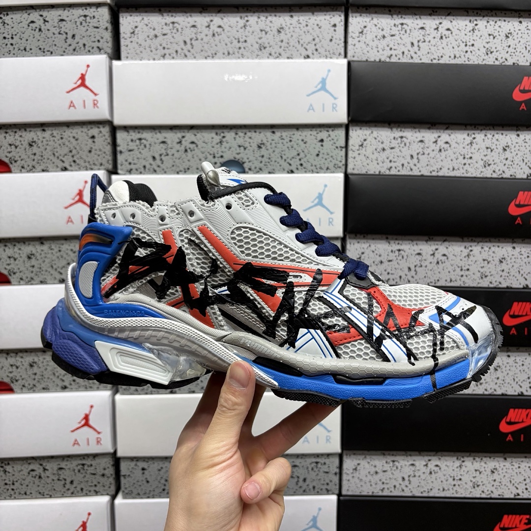 Balenciaga BLCG Runner 7.0 - Image 2