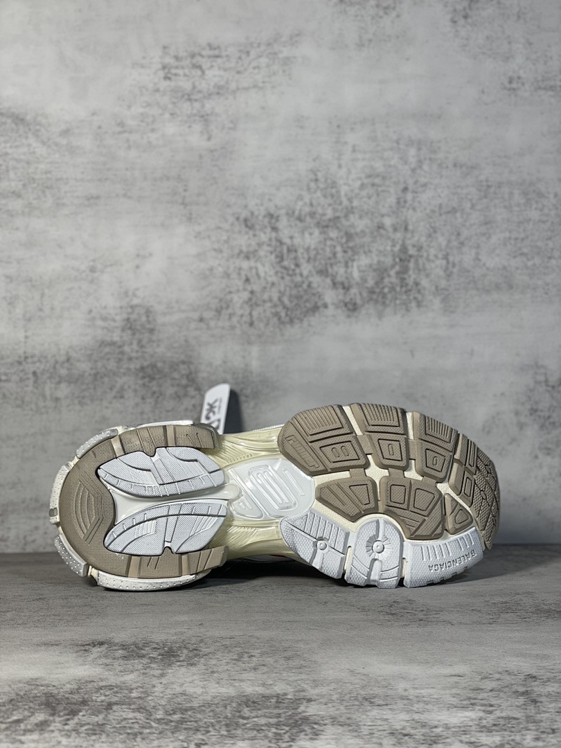 Balenciaga Runner 2.0 - Image 27