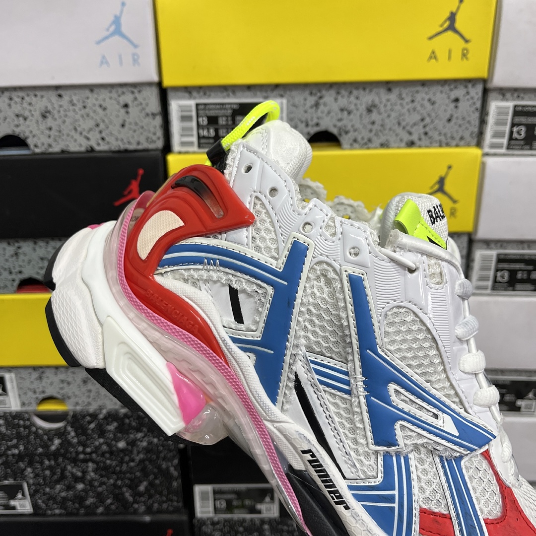 Balenciaga BLCG Runner 7.0 - Image 2