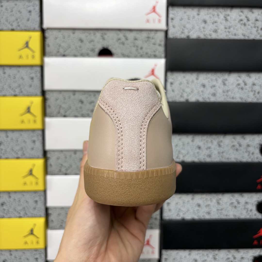 On Running Maison Margiela Replica - Image 10