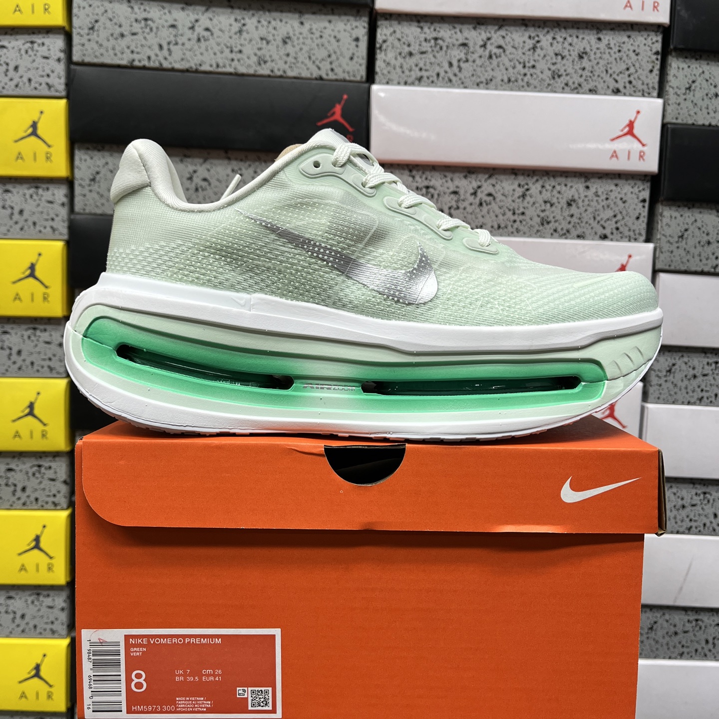 Nike Vomero Premium Barely (Green) - Image 11