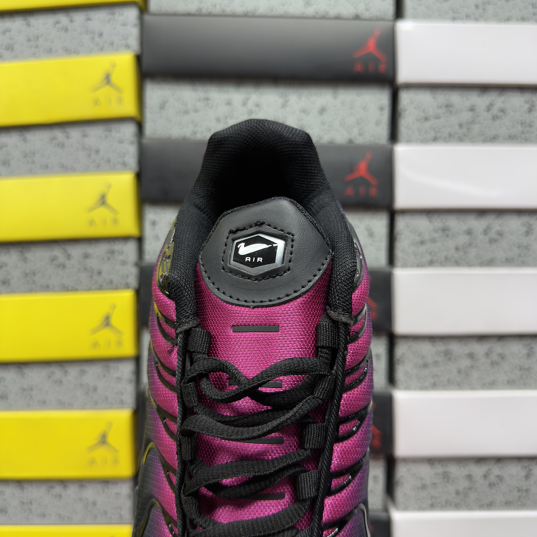 Nike Air Max Plus (Black Pink) - Image 4