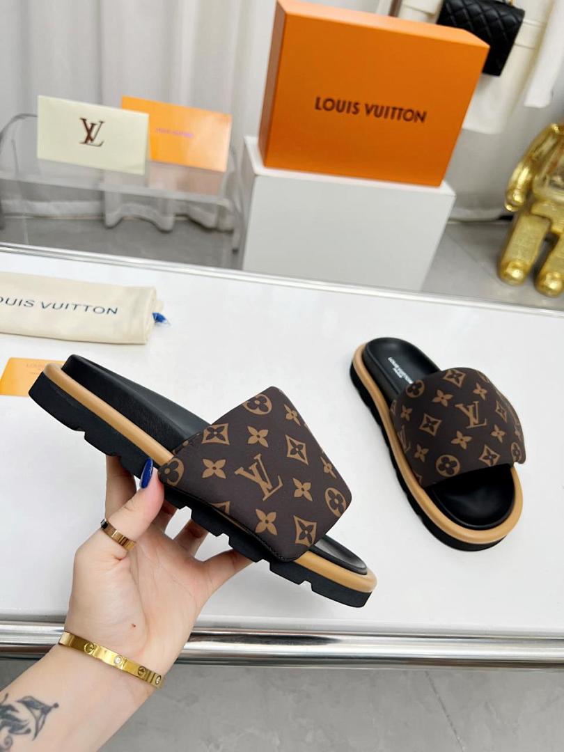 Louis Vuitton Velcro Slippers - Image 7