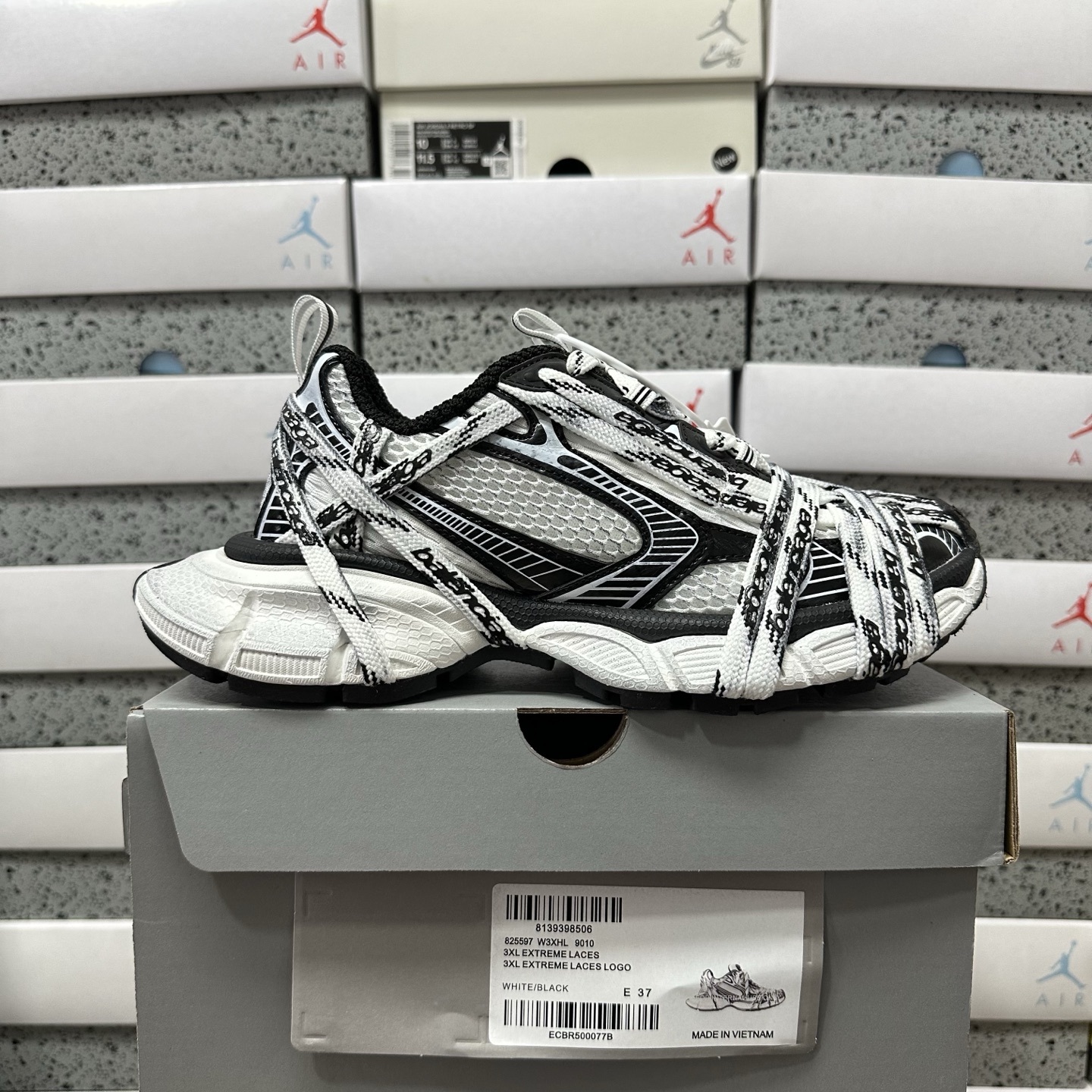 Balenciaga 3XL Extreme Lace 9010 - Image 11