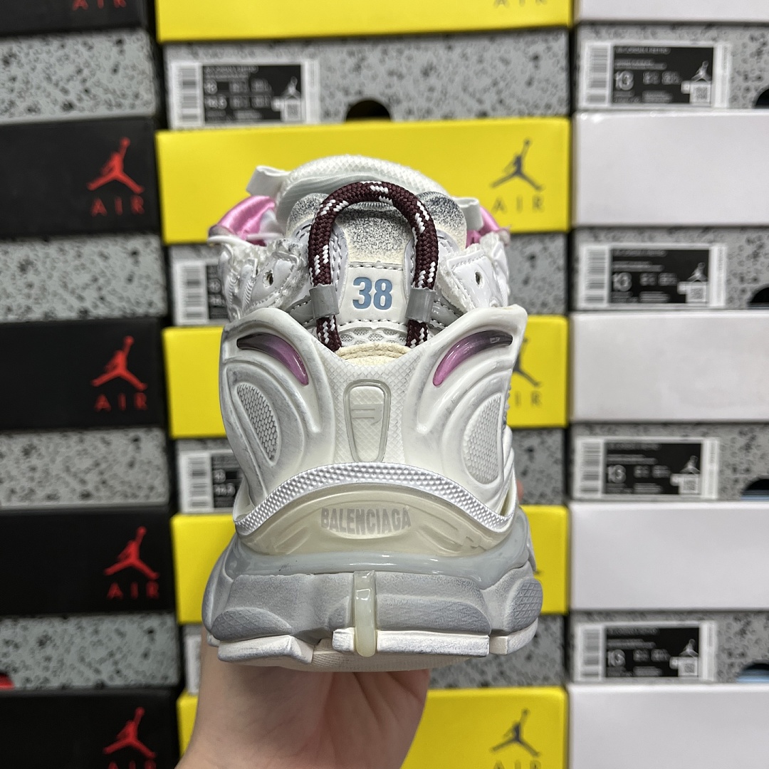 Balenciaga BLCG Runner 7.5 - Image 7
