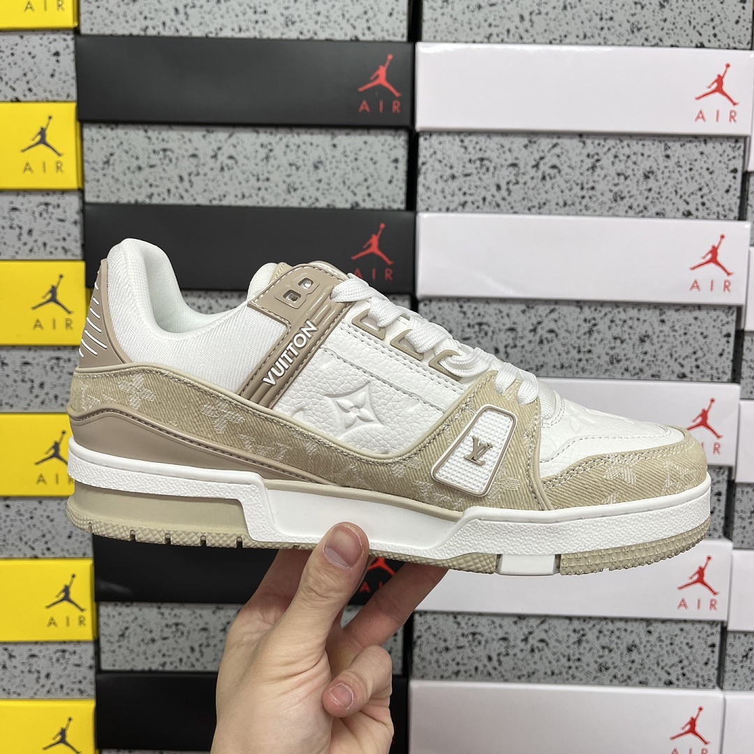 Louis Vuitton Trainer 1-13 - Image 6