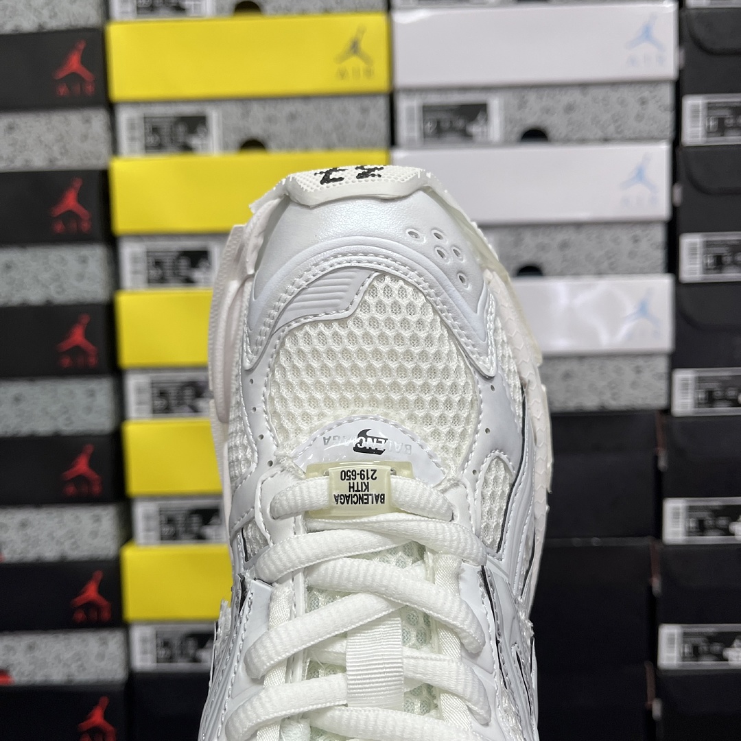 Balenciaga BLCG Runner 7.0 B1 9000 - Image 3
