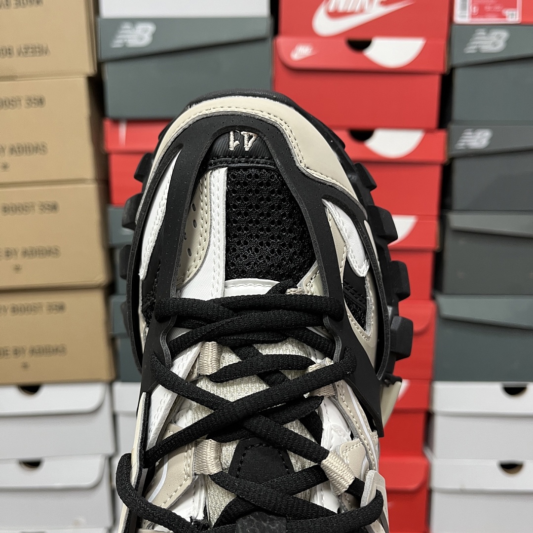 Balenciaga BLCG Track - Image 3