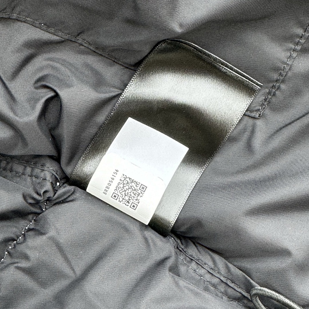 The North Face TNF 1996 Retro Nuptse 700 Fill Packable Jacket - Image 28