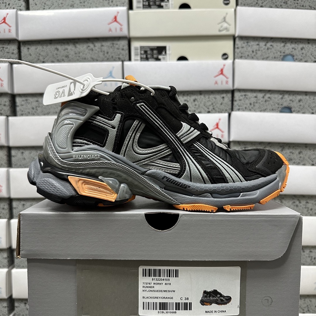 Balenciaga BLCG Runner