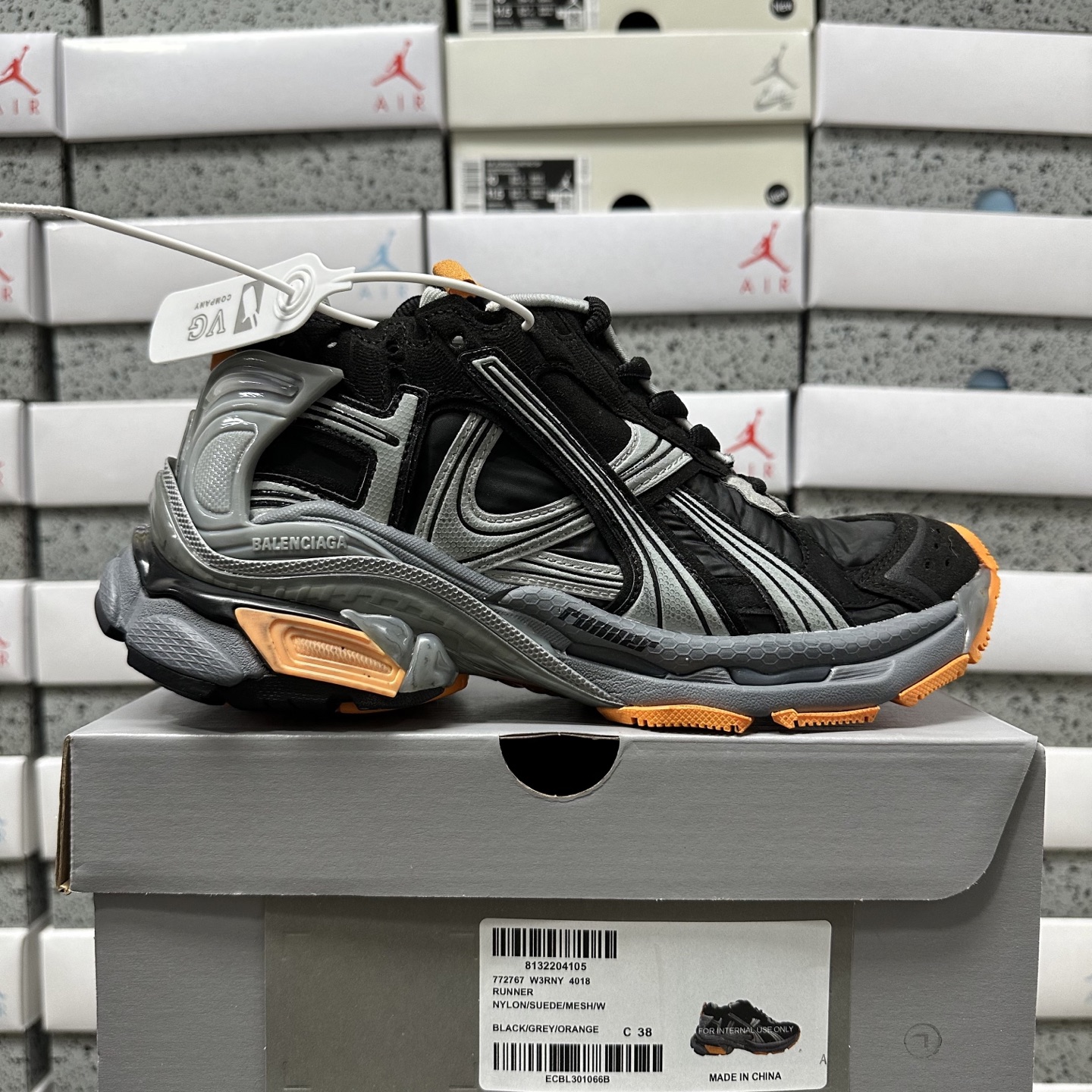 Balenciaga BLCG Runner - Image 29