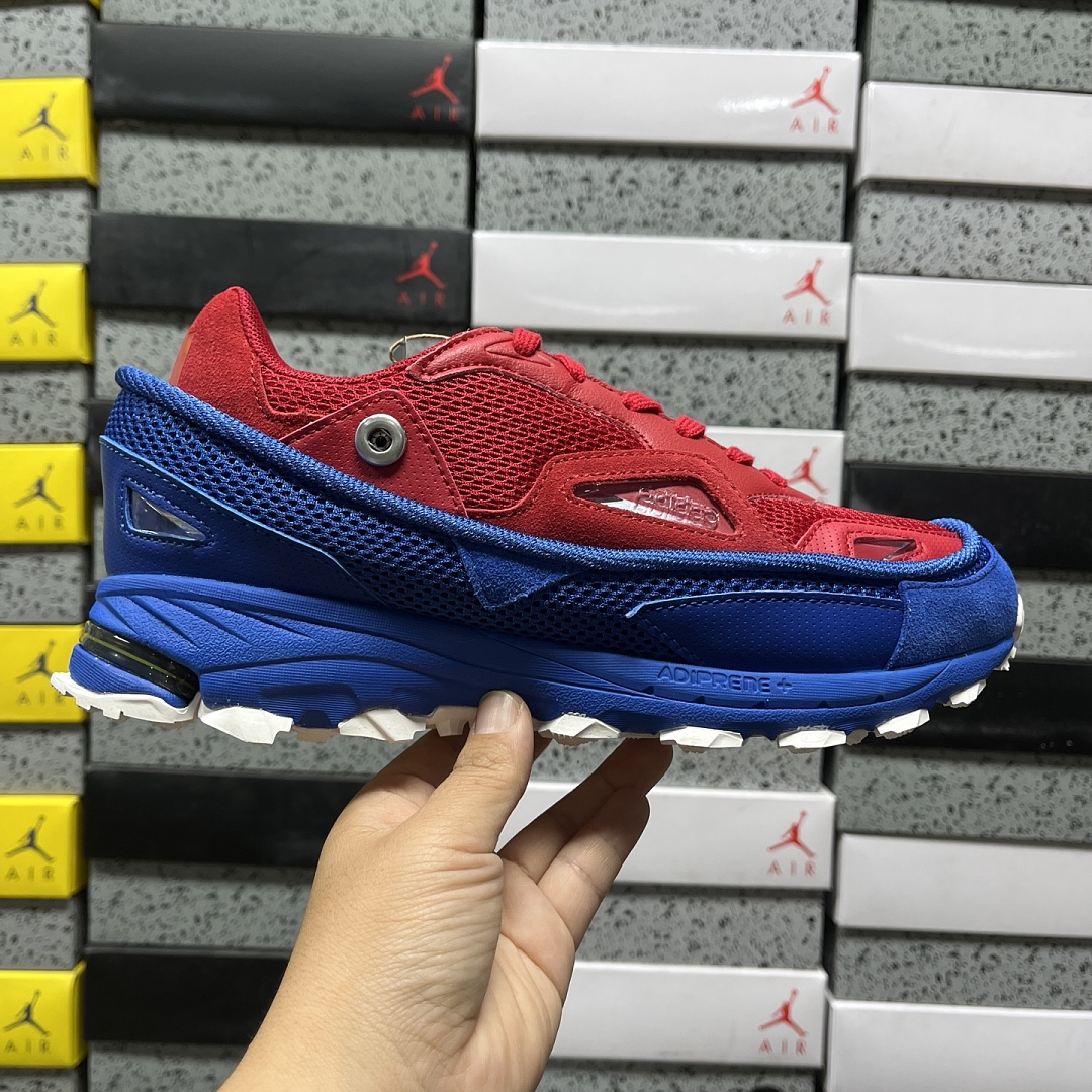 On Running Response Trail 2 Raf Simons - Image 10