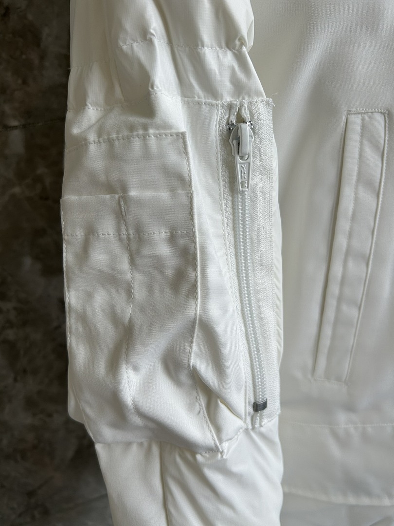Canada Goose Chilliwack Bomber Jacket - Image 12