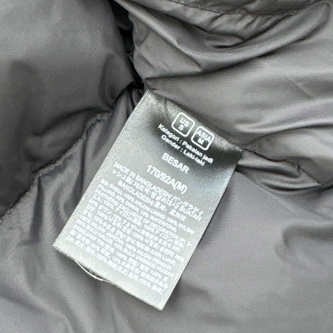 The North Face TNF 1996 Retro Nuptse Vest - Image 65