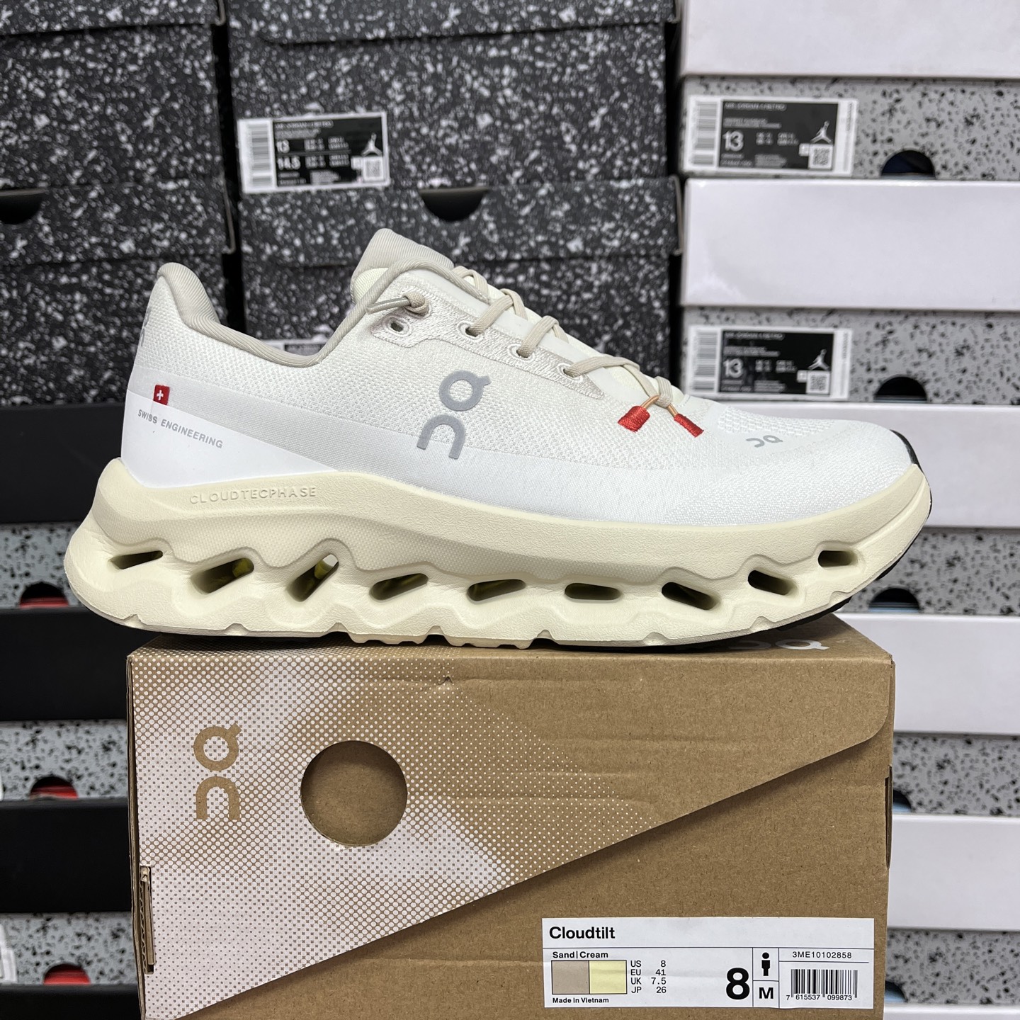 On Running Cloudtilt Sand Cream 3ME10102858 Off (White) - Image 10