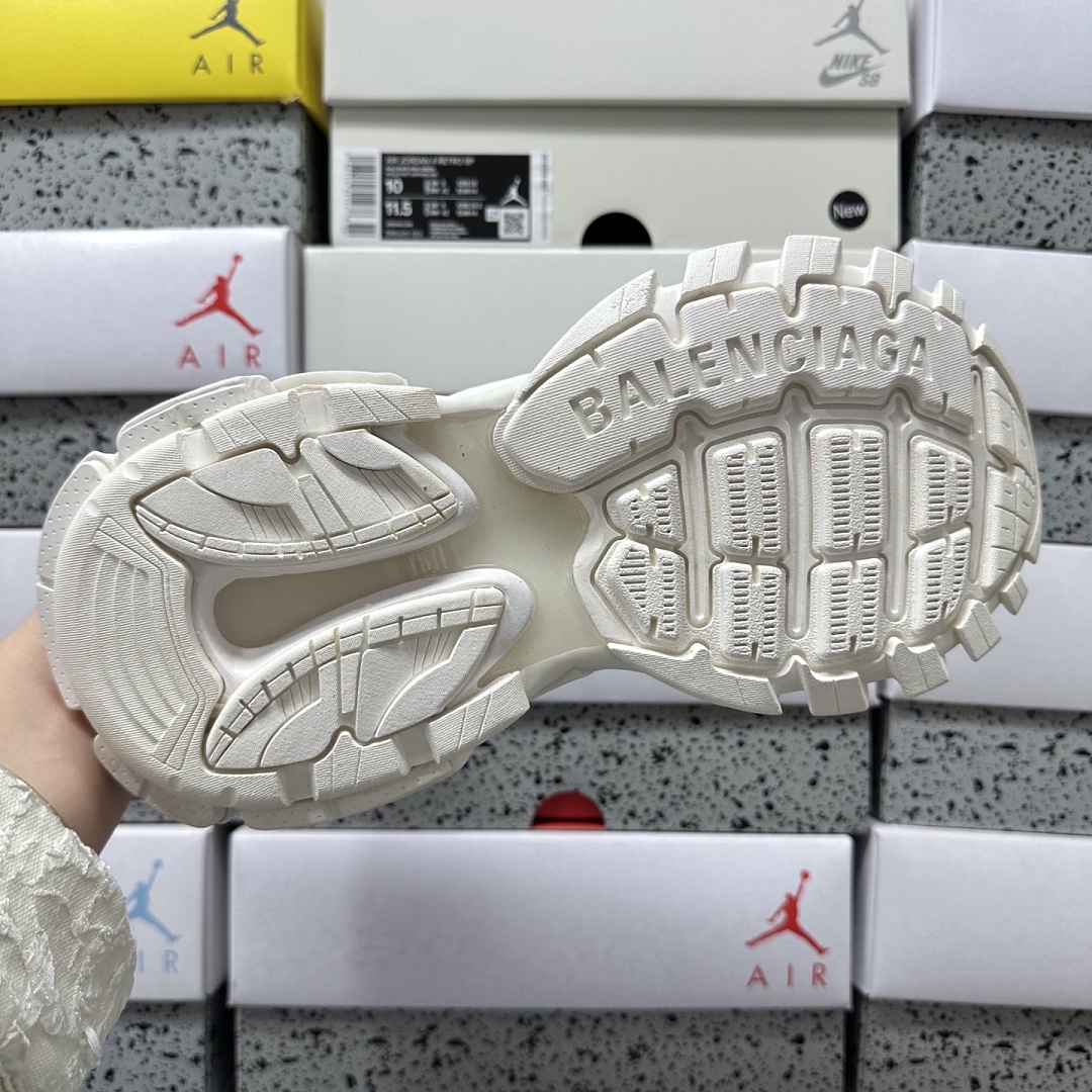 Balenciaga Track - Image 36