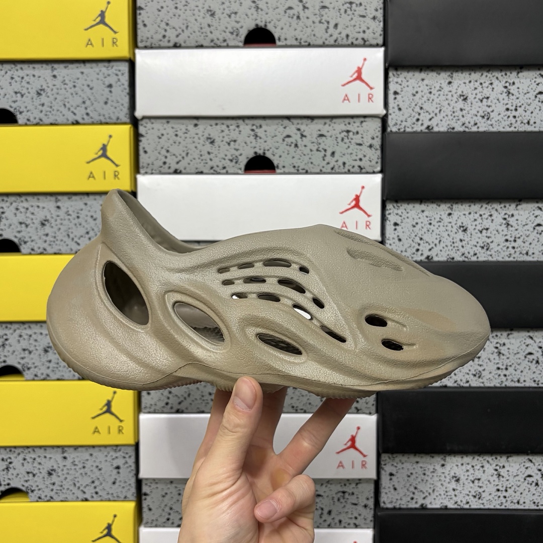Adidas Yeezy Foam RNNR Stone Sage Clogs - Image 2