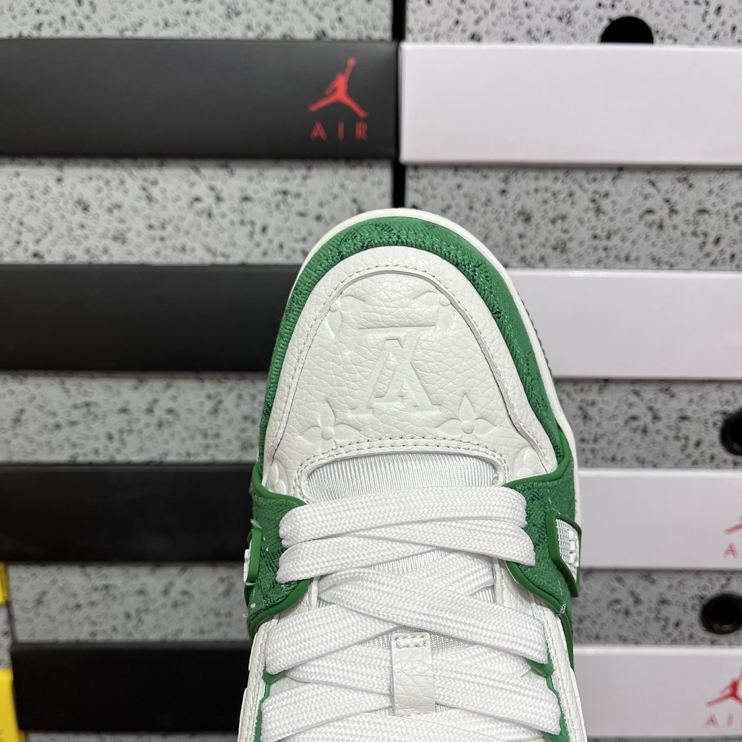 Louis Vuitton Trainer - Image 4