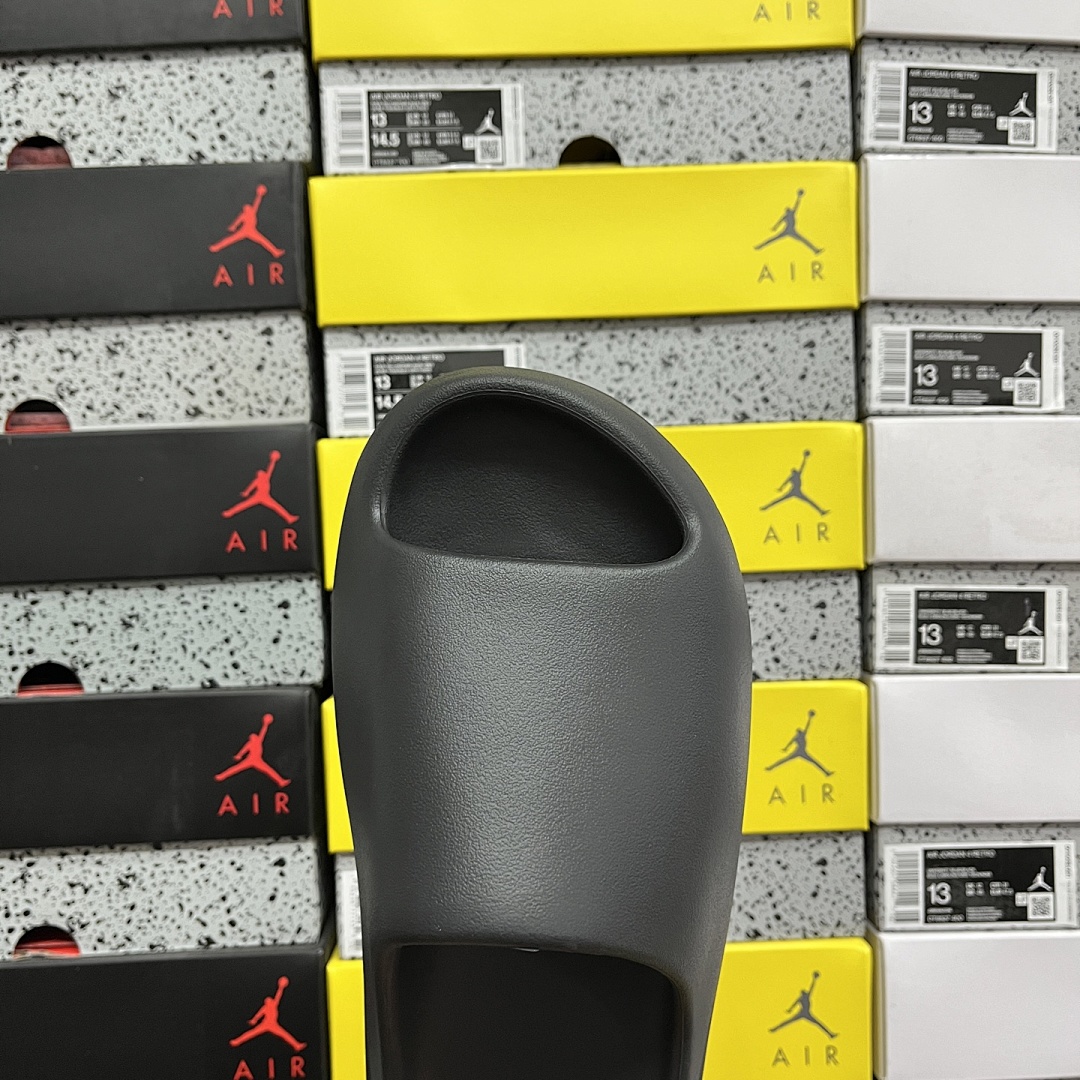 Adidas Kanye West X Yeezy Slide "Resin" - Image 5