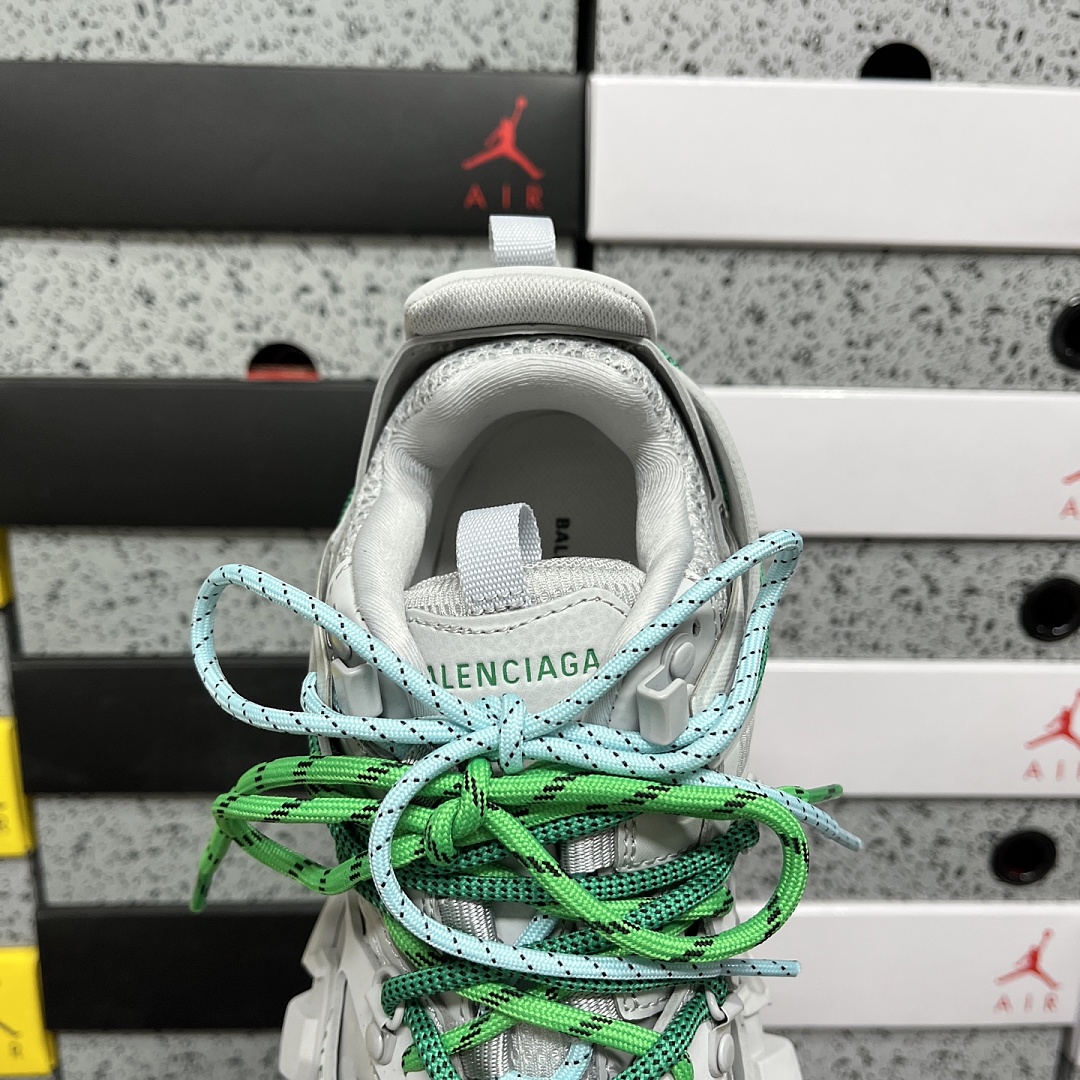 Balenciaga BLCG Track 3.0 - Image 3