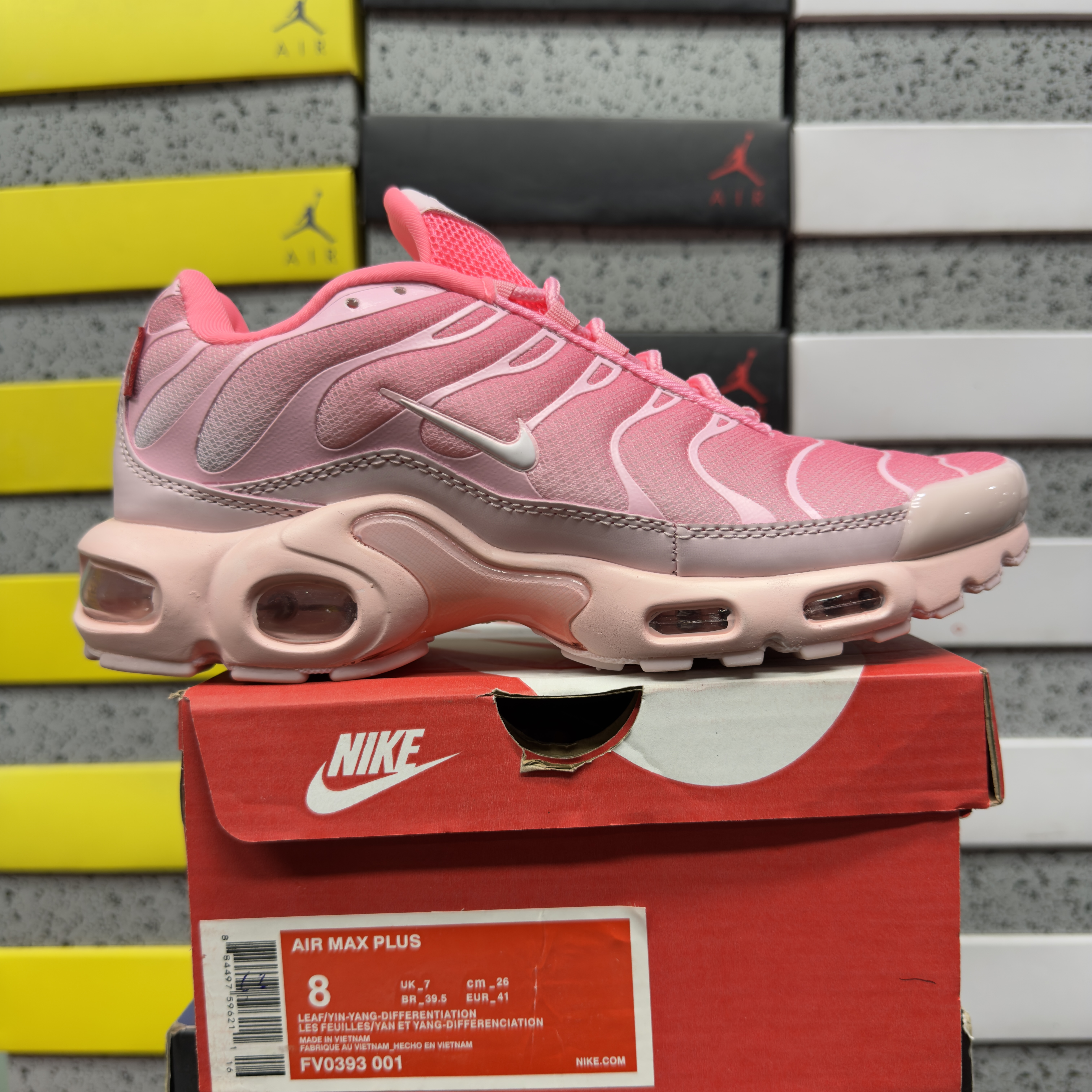 Nike Air Max Plus - Image 10