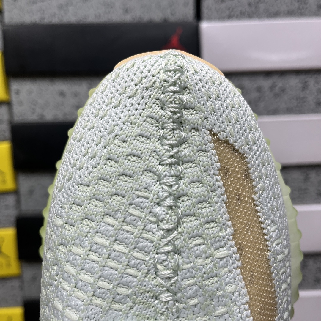 Adidas Yeezy Boost 350 V2 - Image 3