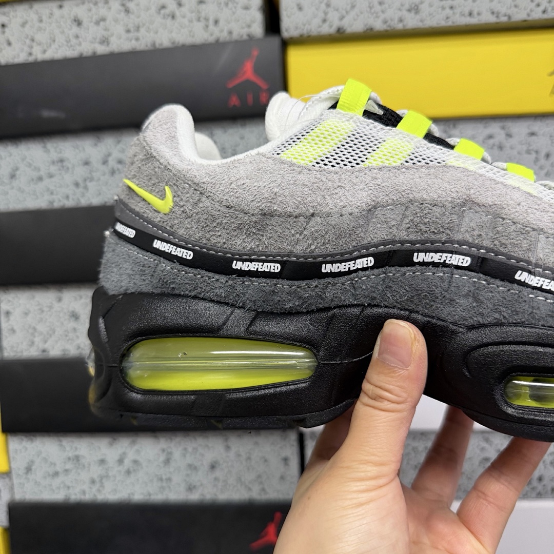 Nike Air Max 95 SP Undefeated Geo NYC Neon IB4523-004 - Image 5