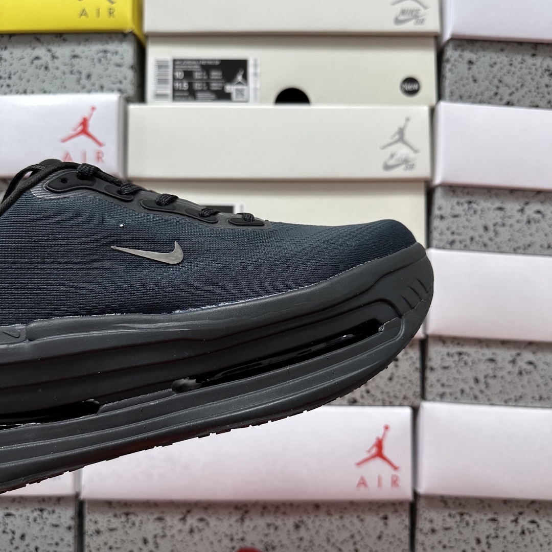 Nike Vomero Premium SP Black Mini Chrome Swoosh IQ0627-001 - Image 6