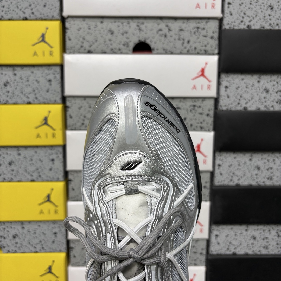 Balenciaga BLCG Radar 25 Gen - Image 3