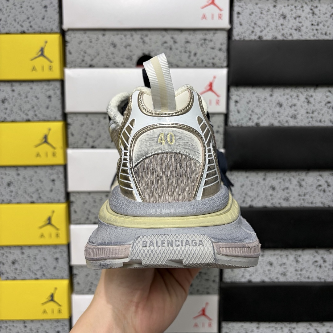 Balenciaga 3XL - Image 3