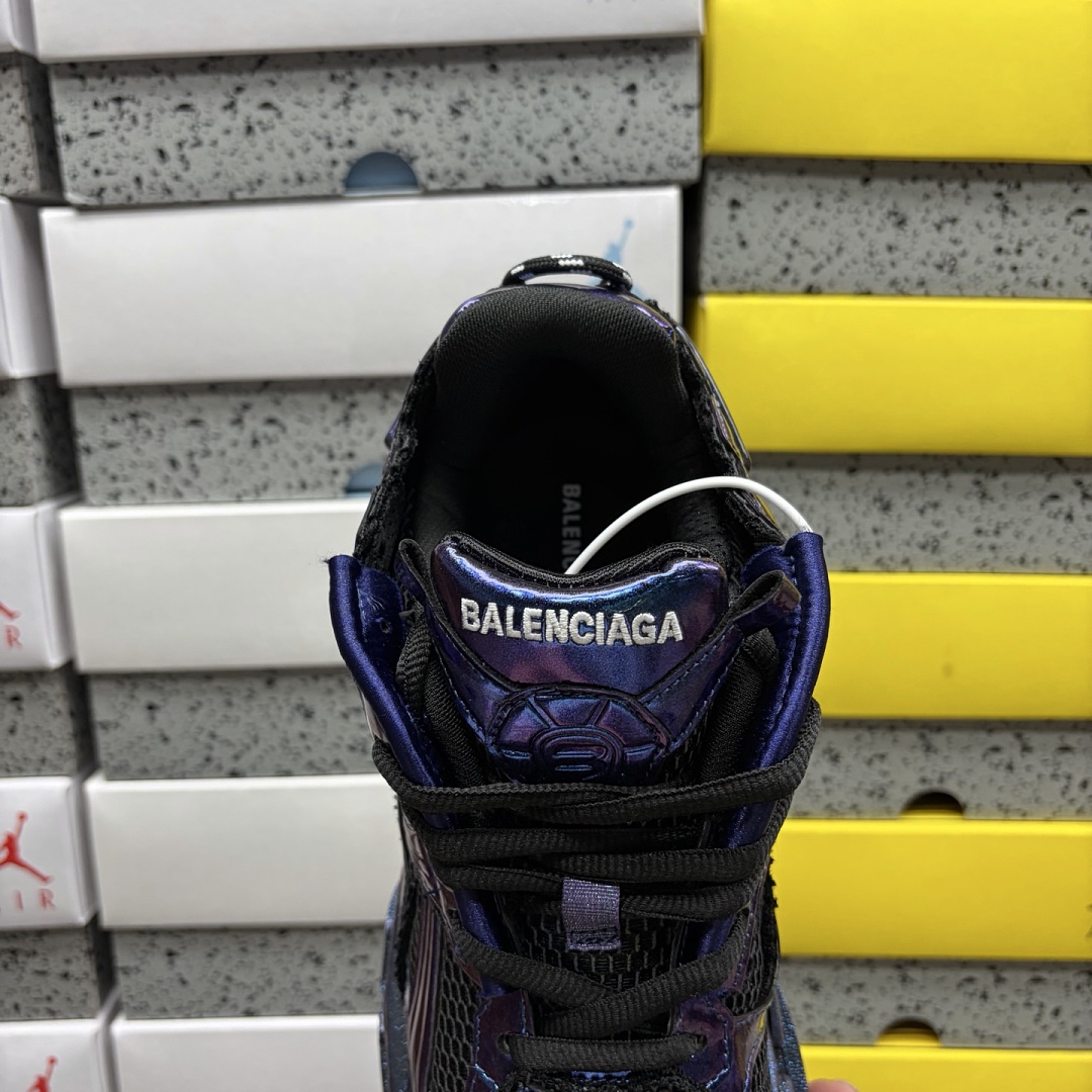 Balenciaga BLCG Runner 7.5 - Image 2