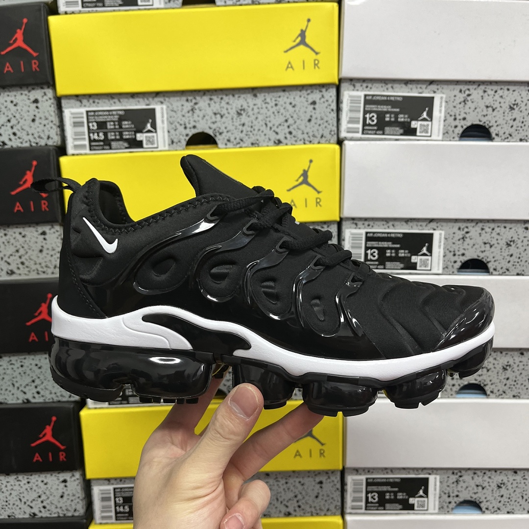 Nike Air VaporMax Plus - Image 8