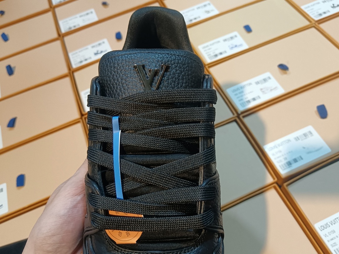 Louis Vuitton LV Trainer Stud - Image 3