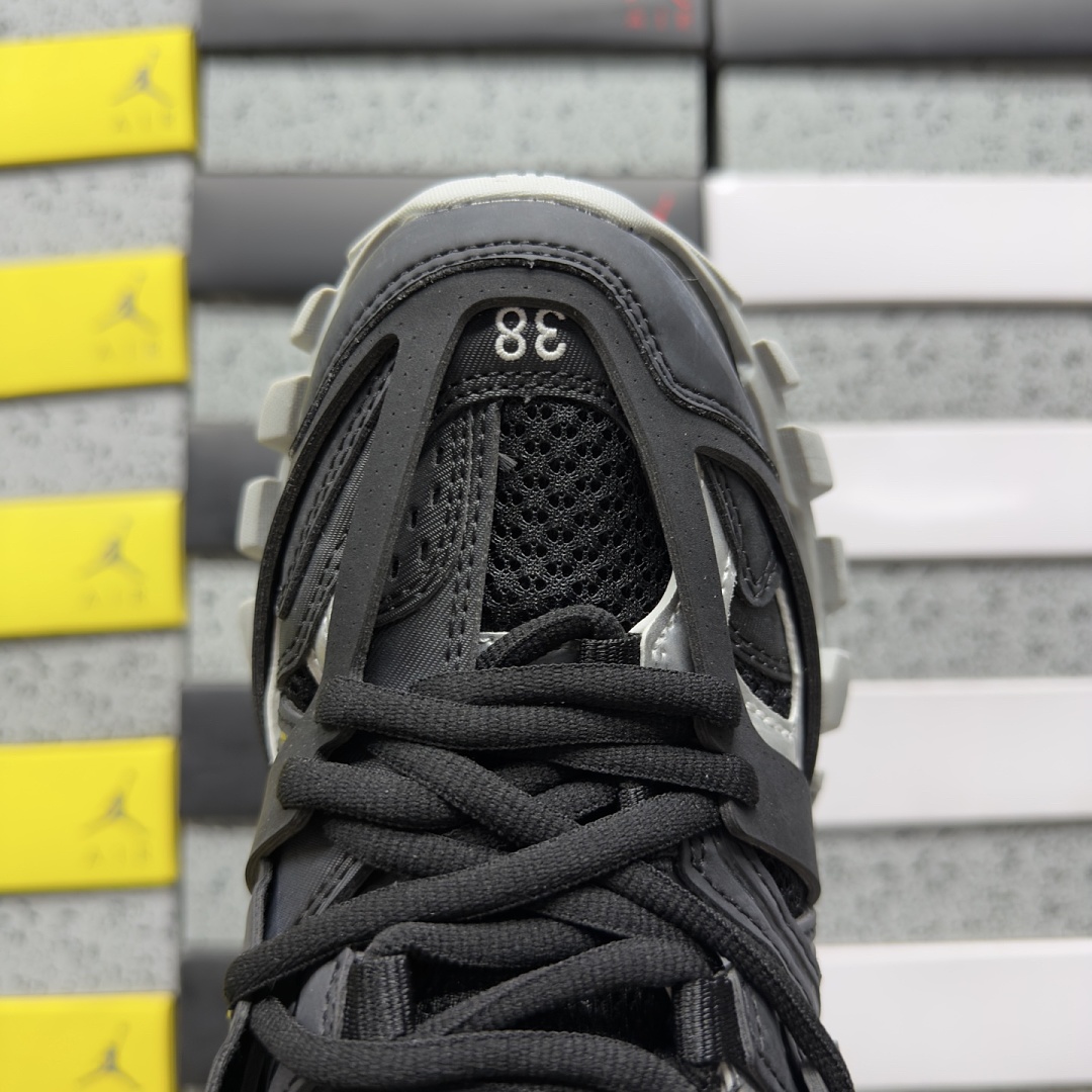 Balenciaga BLCG Track 1123 (Black White) - Image 8