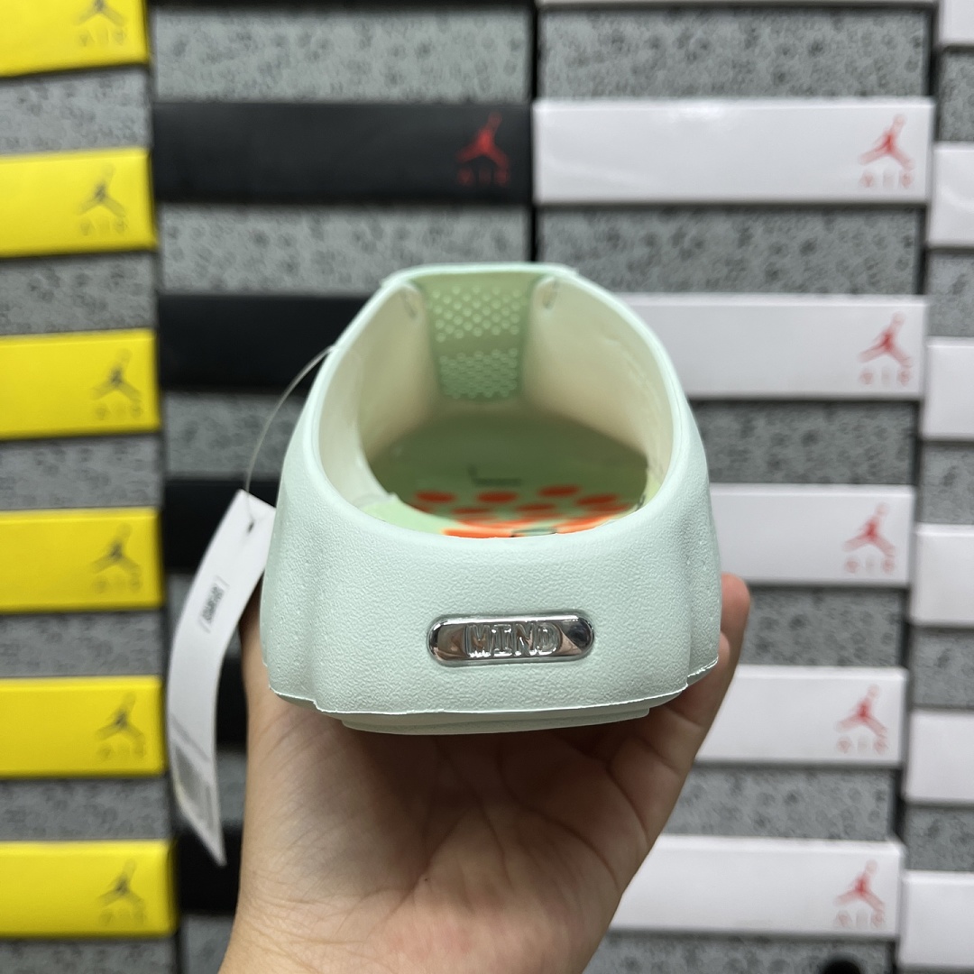 Nike Mind 001 Slide Barely (Green) - Image 4