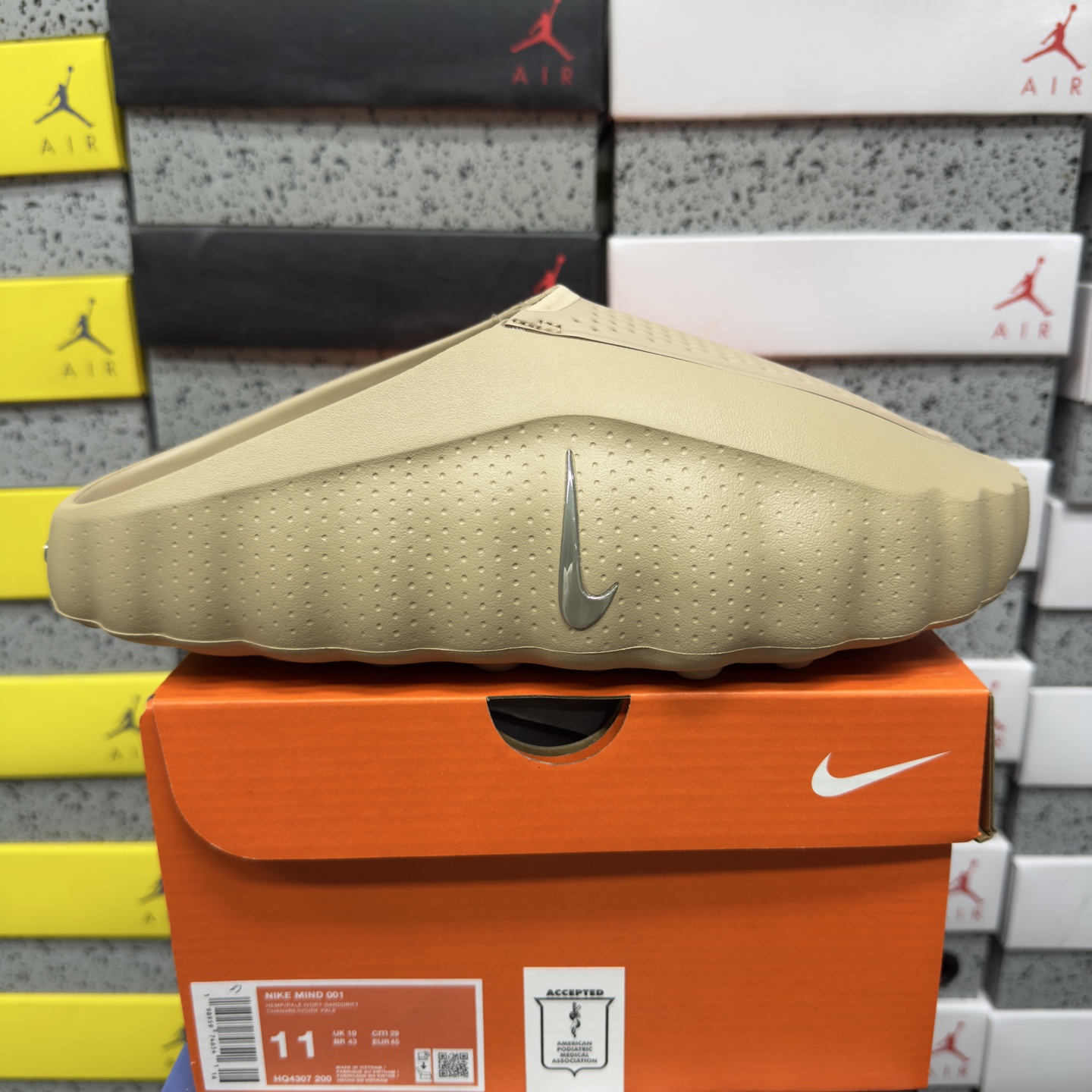 Nike Mind 001 Slide Rattan - Image 10