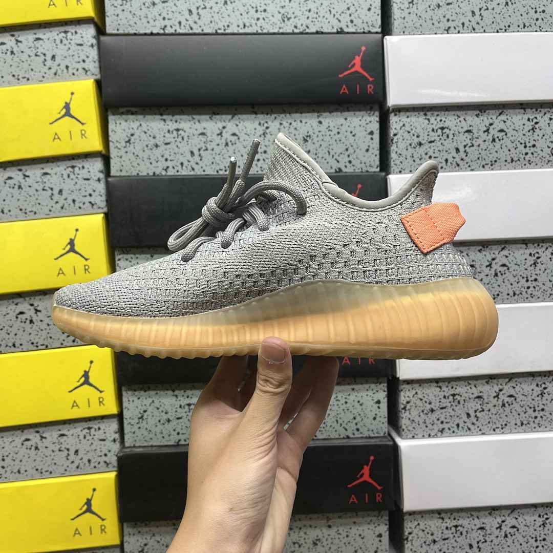Adidas Yeezy Boost 350 V2 - Image 4