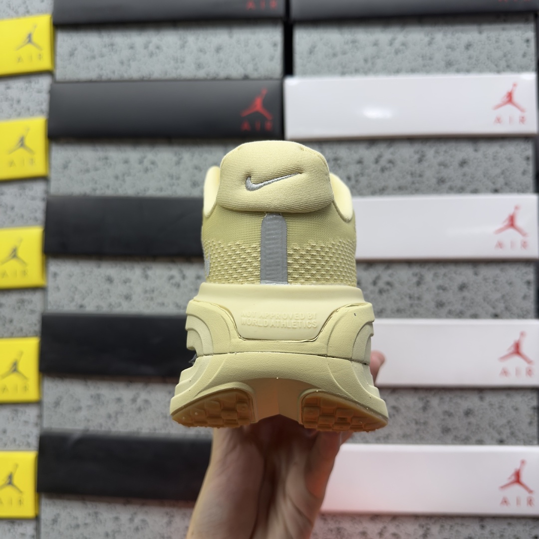 Nike Vomero Premium - Image 3