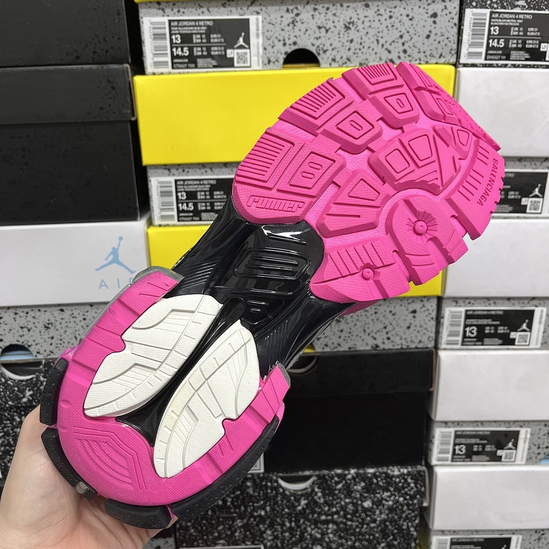 Balenciaga BLCG Runner 7.5 - Image 9