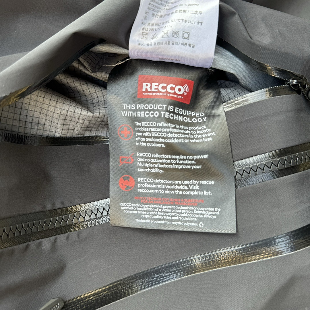Arc'teryx Alpha Jacket 6 24K Gen (Black SV) - Image 27