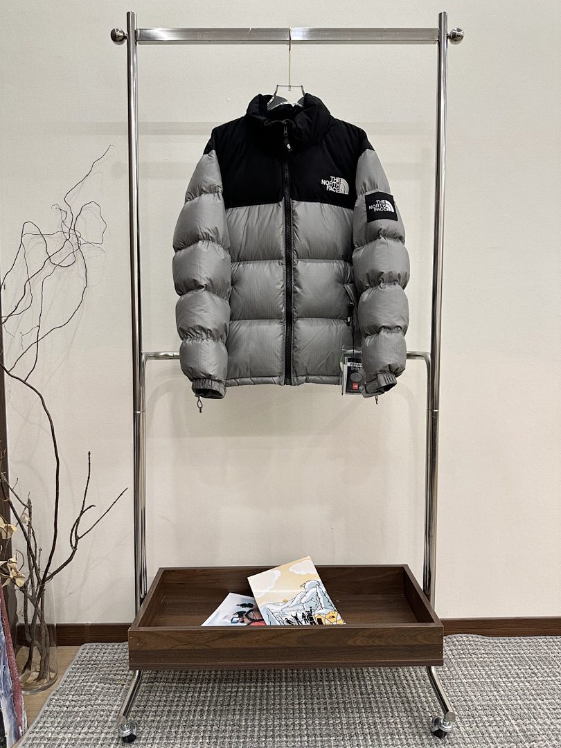 Chanel The North Face White Label Novelty Nuptse Down Jacket (Asia Sizing) - Image 39